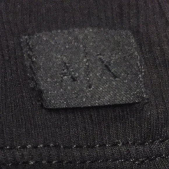 Beautiful delicately ribbed Armani Exchange black racer back tank - Picture 4 of 4